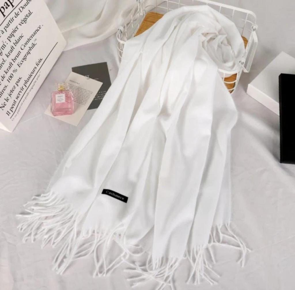 Women Wool Staller