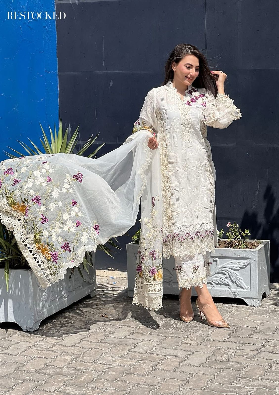 ELAF LUXERY LAWN
