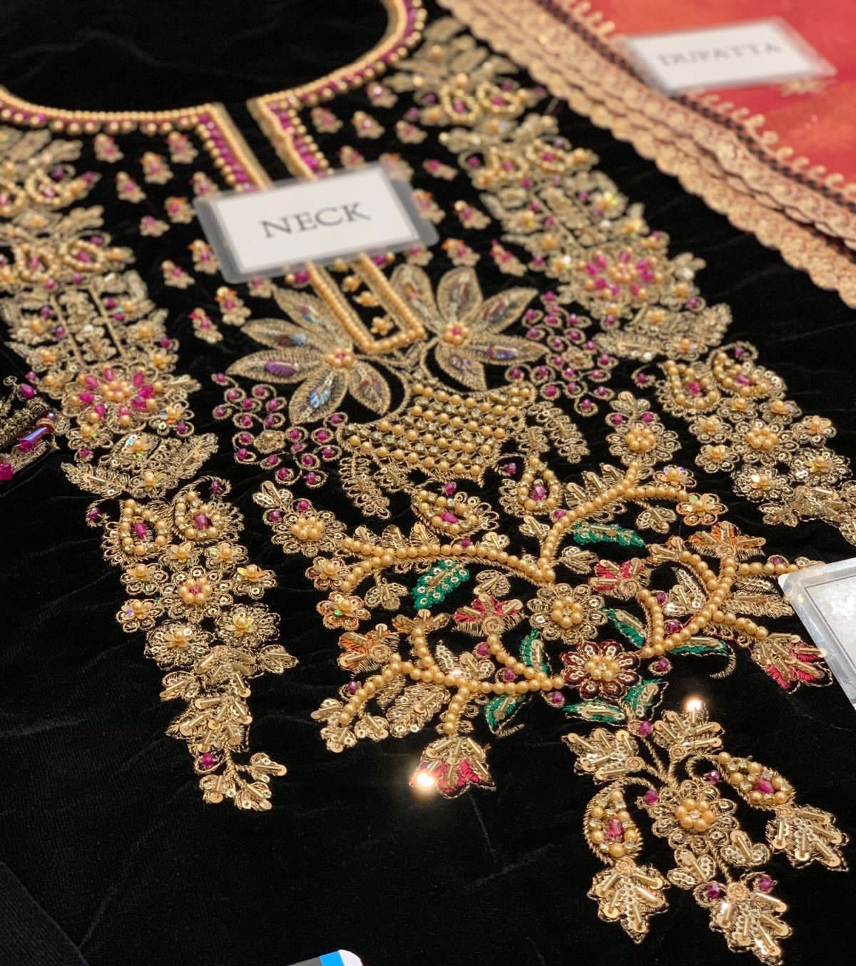 BRAND* BAROQUE CHANTALEE VELVET
