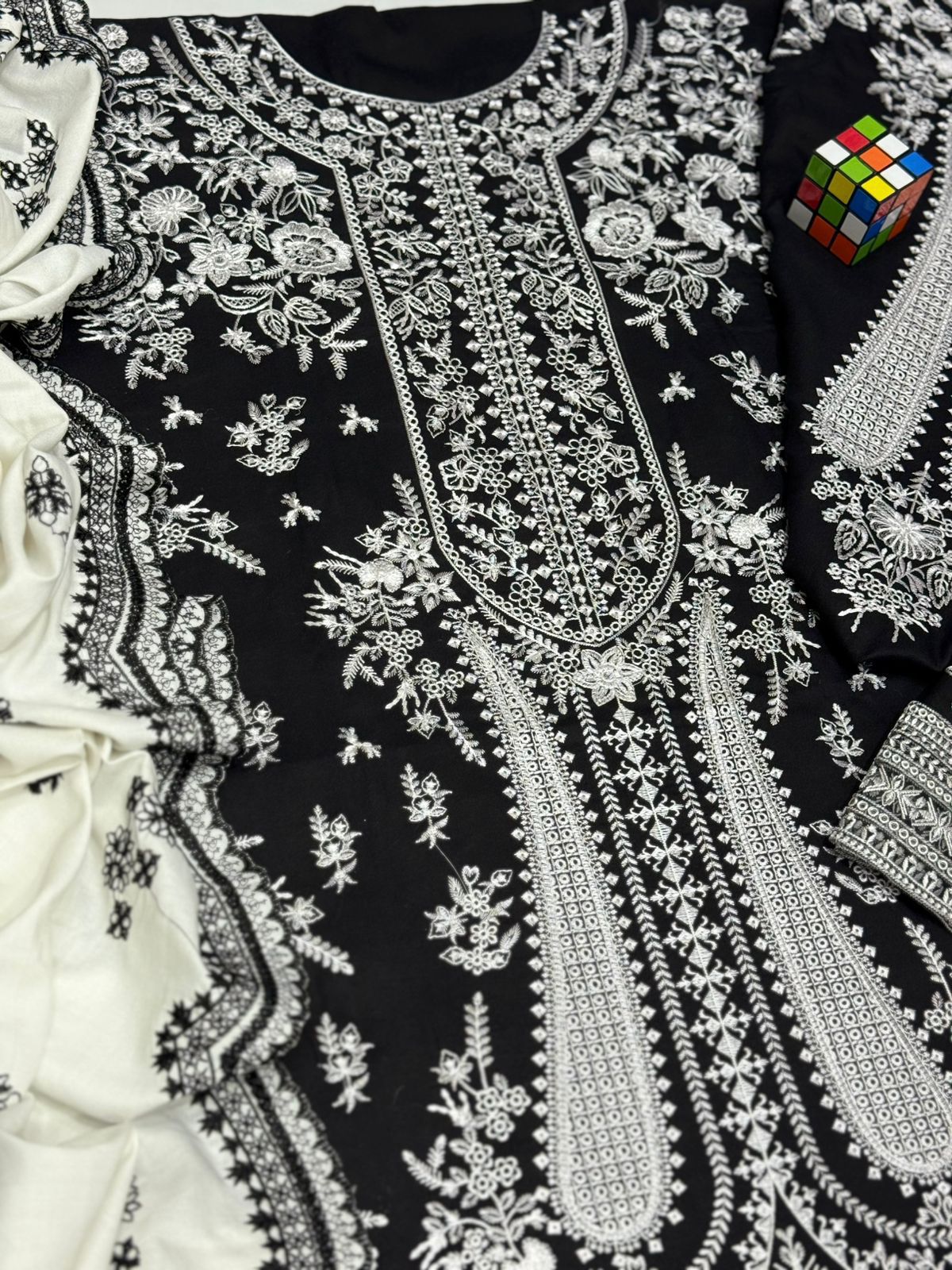 PREMIUM EMBROIDERY 3PC